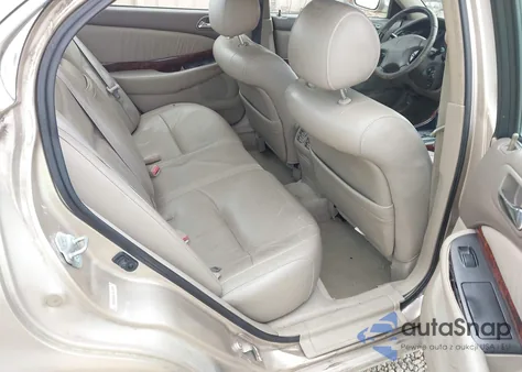 2000 Acura Tl 3.2 z USA, uszkodzony, nr VIN 19UUA5665YA043599